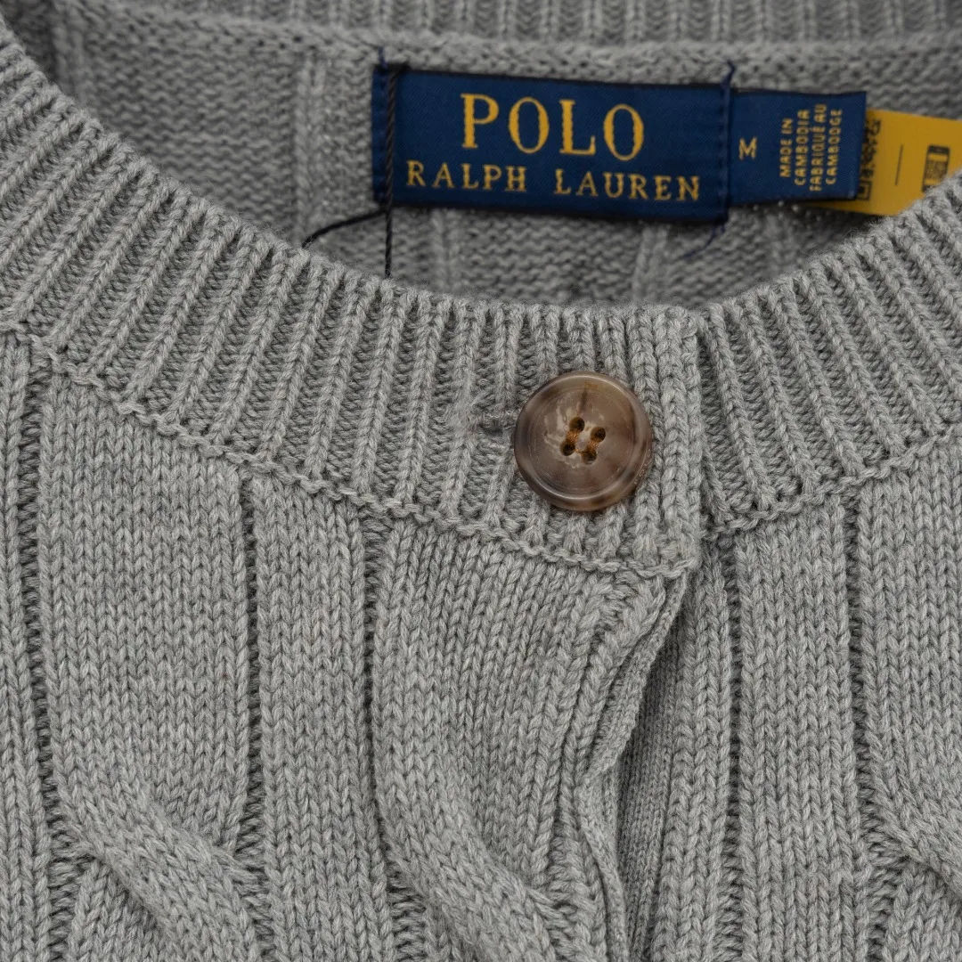 P290 top version (different currencies) You can scan the code to enter the official website. Style: Ralph Lauren POLO Ralph Lauren small label embroidered knitted cardigan jacket. Color: Picture color. Size: S-XL. Fabric: pure cotton. Accessories: full set of customized accessories. No gender distinction. Same style for men and women.